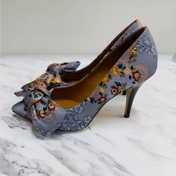 Tory Burch Floral Bow Heels in Gray and Yellow - Picture 2 of 11